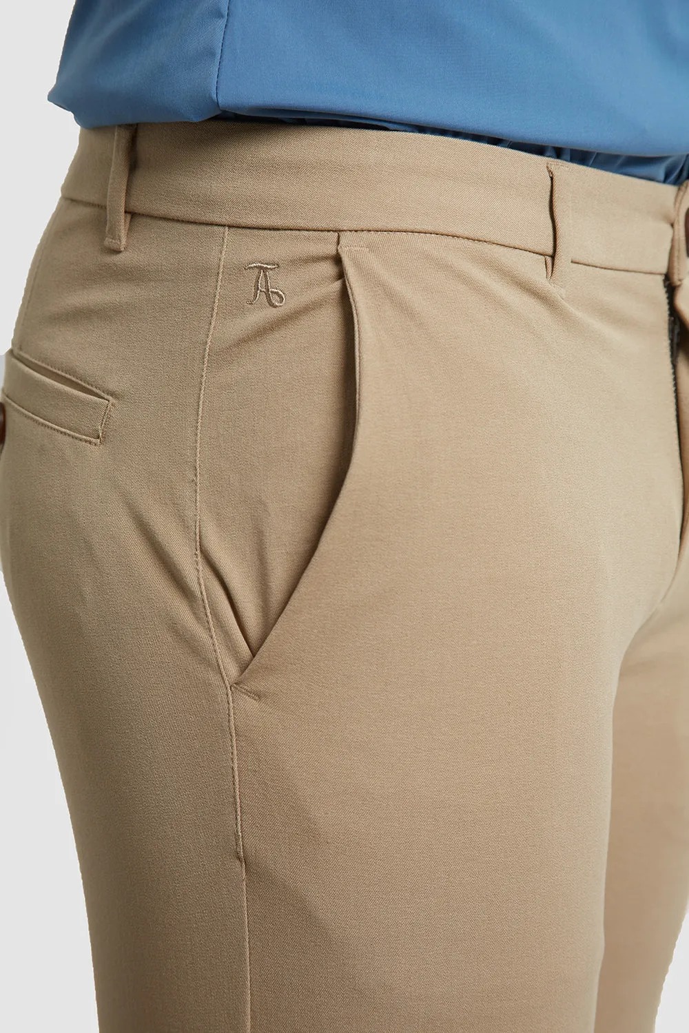 Athletic Fit Chino Shorts in Sand