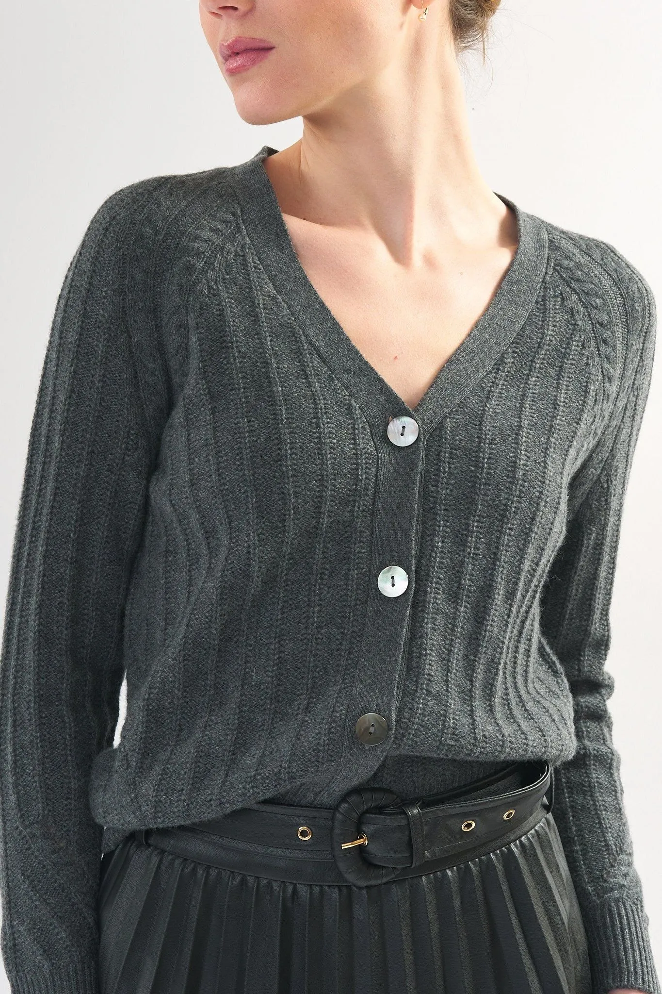 Robertson Madison 100% Cashmere Ribbed Cardigan CC-255 | Dark Heather Grey