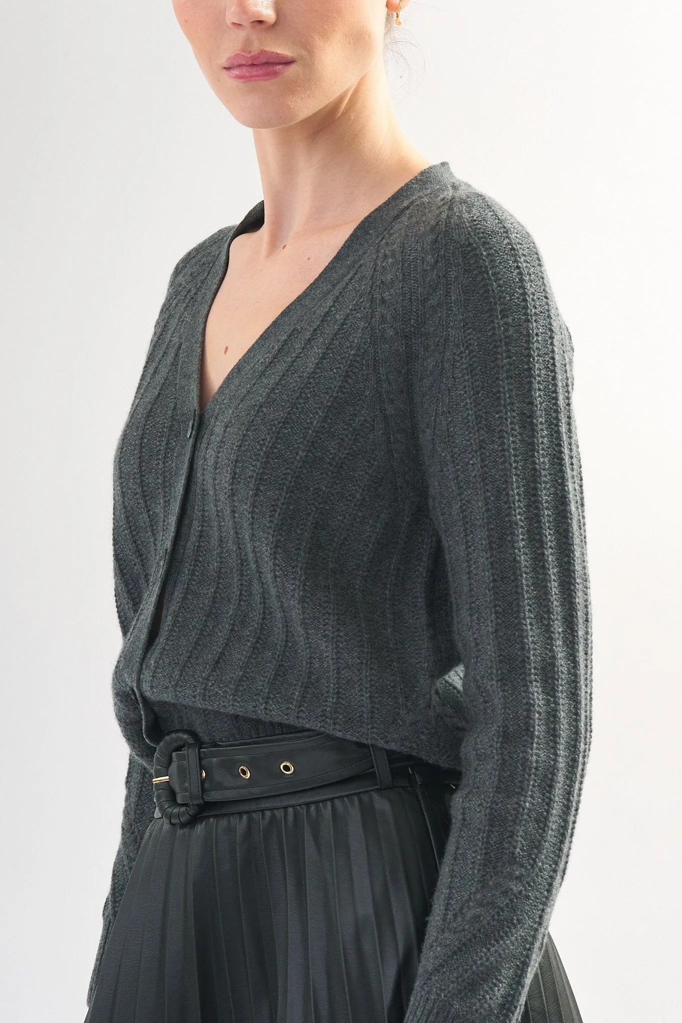 Robertson Madison 100% Cashmere Ribbed Cardigan CC-255 | Dark Heather Grey