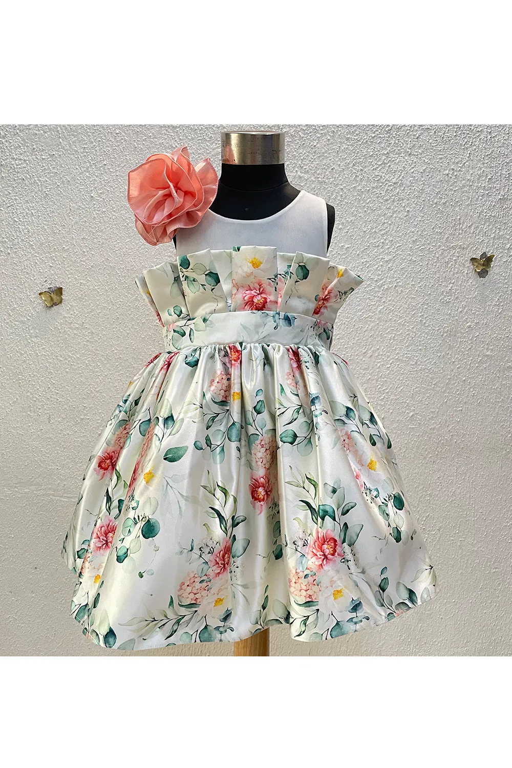 Whit flower thick satin printed dress