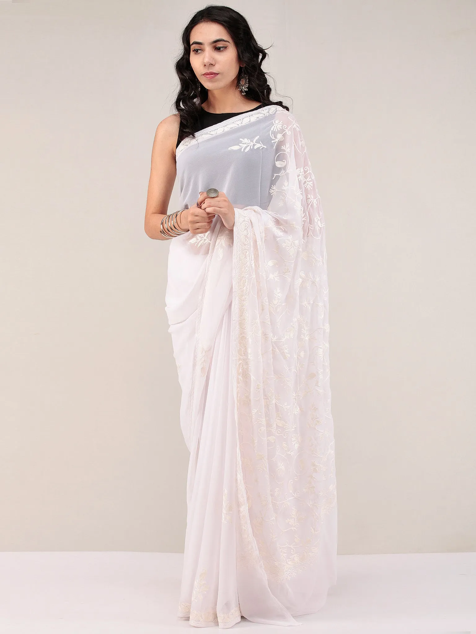 White Aari Embroidered Georgette Saree From Kashmir - S031704660